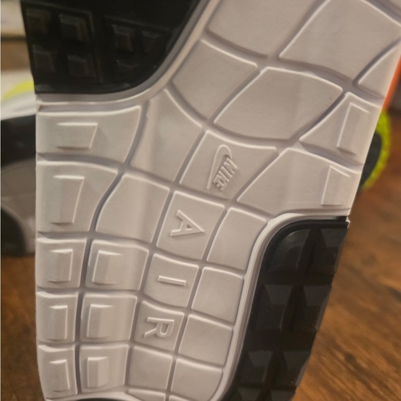 Nike Air Max 1 ‘86 OG Men’s 10 - Woman’s 11.5 Grey Wolf/Black/White/Neon NEW - Picture 5 of 9